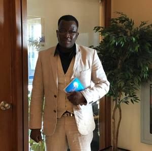 Meet your Posher, Emmanuel